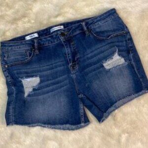 Vigross  distress jean shorts, raw hem , 32 medium blue wash